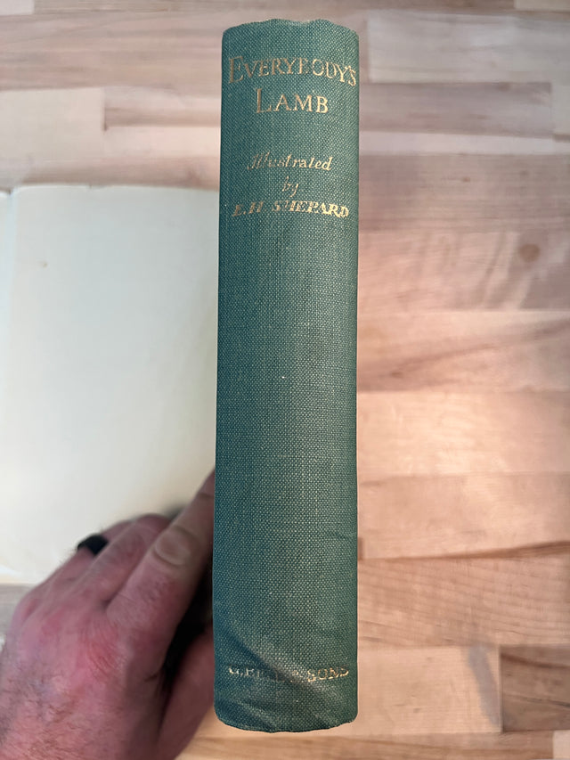 Everybody's Lamb - Charles Lamb, illustrated by Ernest H. Shepard